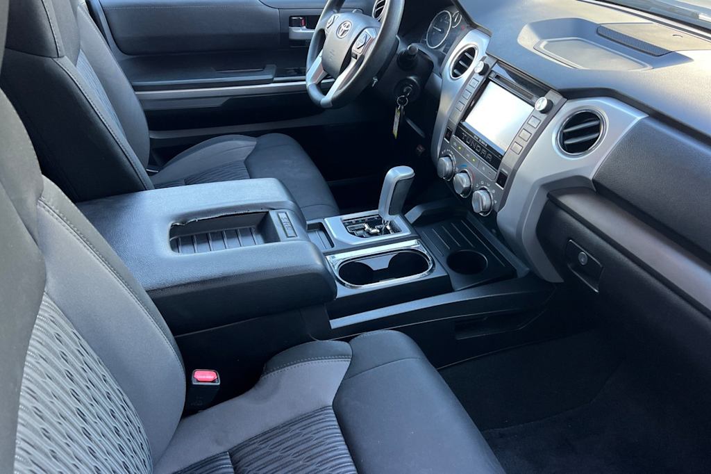 Thumbnail: 2016 Toyota Tundra - 10