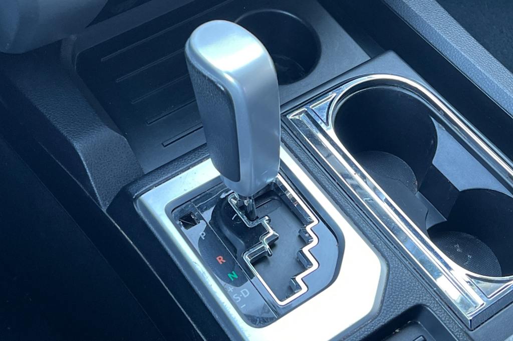 Thumbnail: 2016 Toyota Tundra - 14