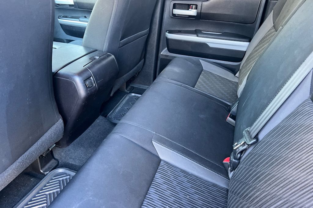 Thumbnail: 2016 Toyota Tundra - 11