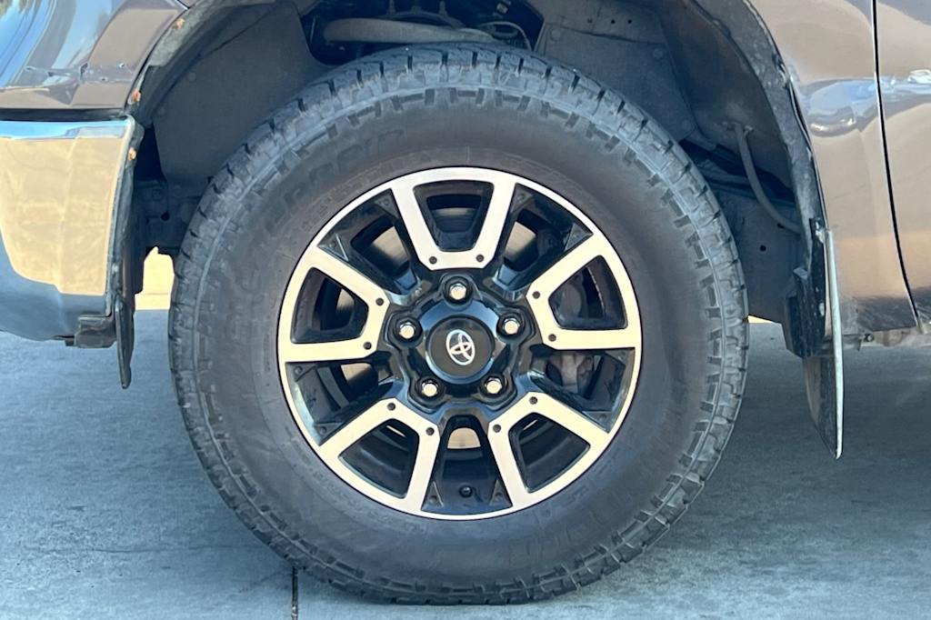 Thumbnail: 2016 Toyota Tundra - 8