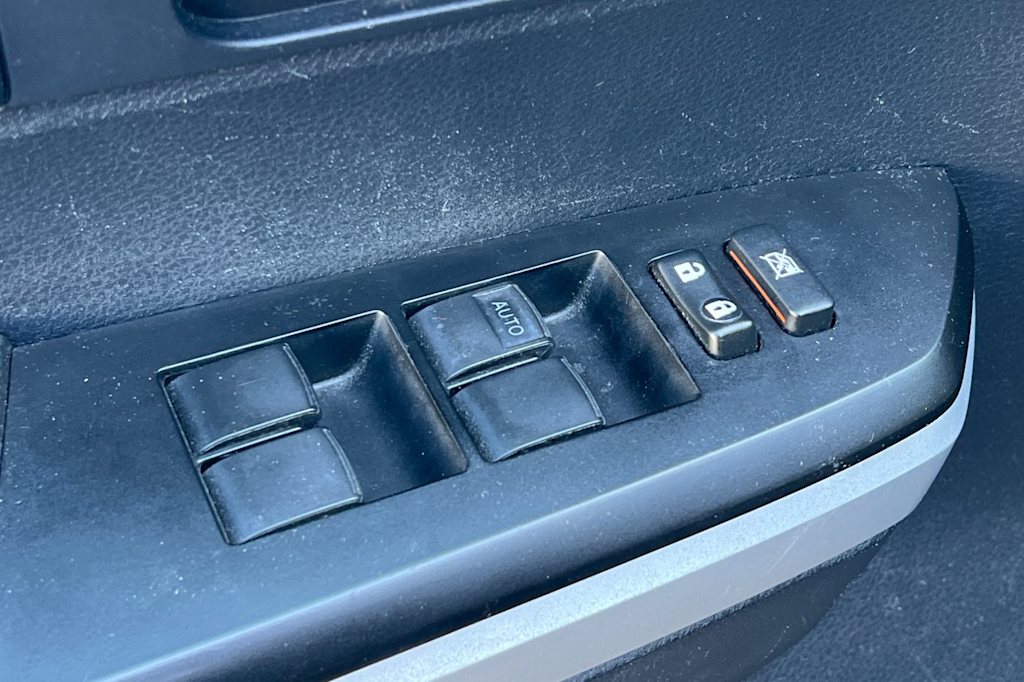 Thumbnail: 2016 Toyota Tundra - 23