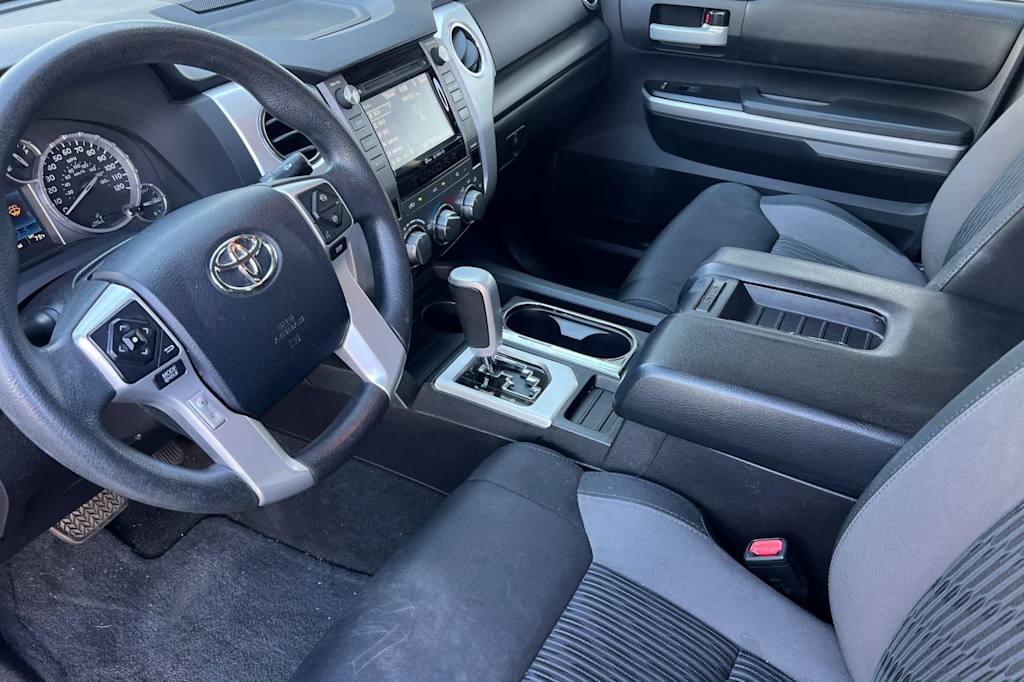 Thumbnail: 2016 Toyota Tundra - 9