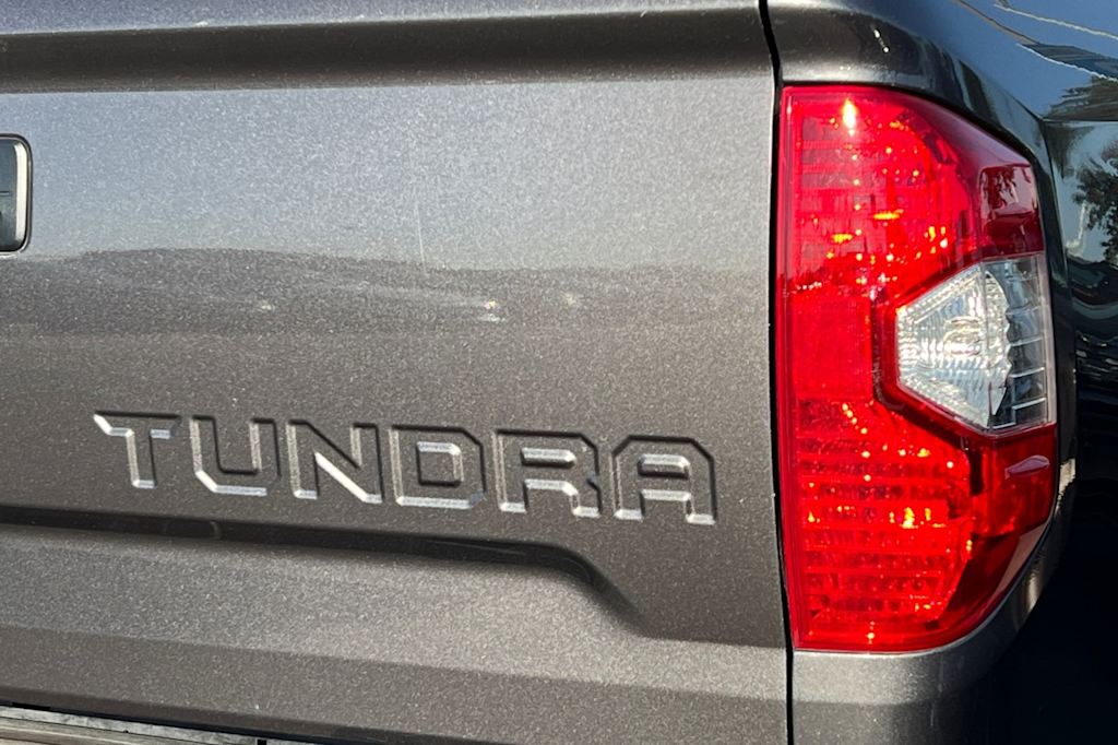 Thumbnail: 2016 Toyota Tundra - 21