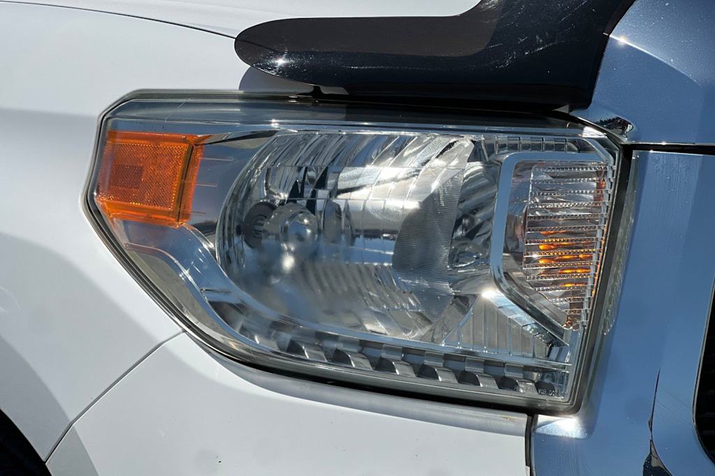 Thumbnail: 2014 Toyota Tundra - 31