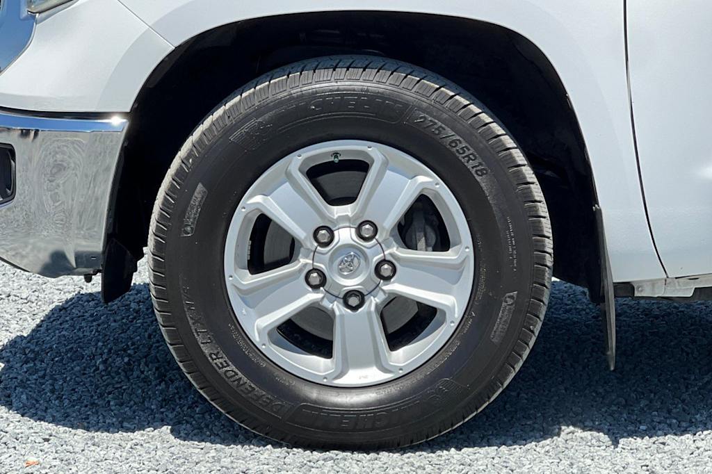 Thumbnail: 2014 Toyota Tundra - 8