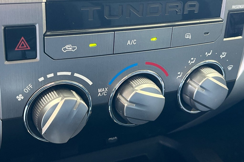 Thumbnail: 2014 Toyota Tundra - 25