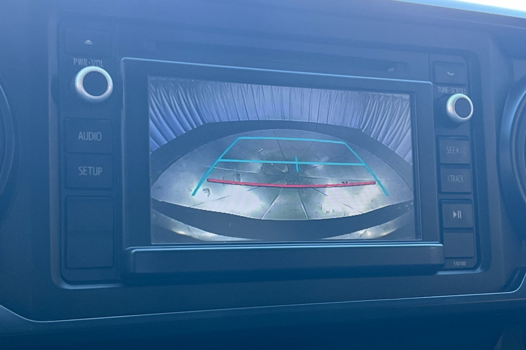 Thumbnail: 2016 Toyota Tacoma - 25