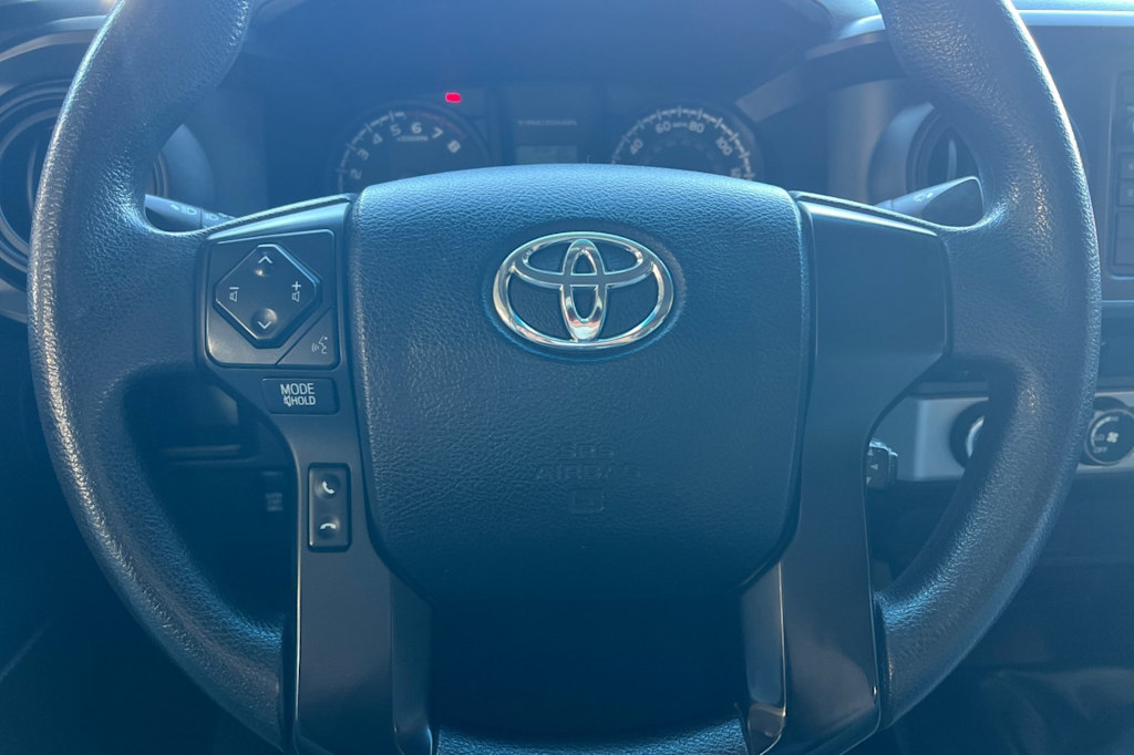 Thumbnail: 2016 Toyota Tacoma - 27