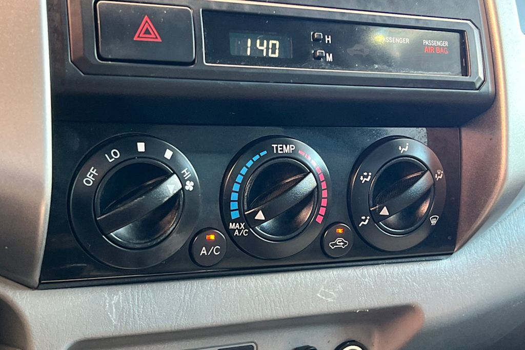 Thumbnail: 2014 Toyota Tacoma - 26