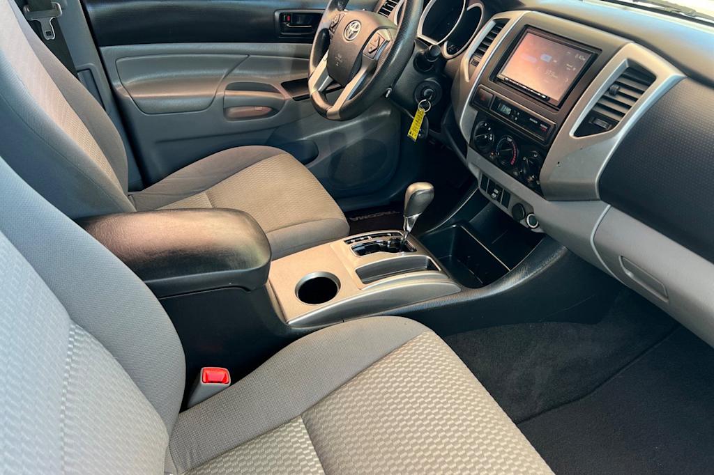 Thumbnail: 2014 Toyota Tacoma - 11
