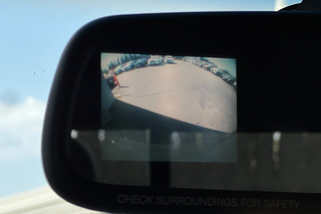 Thumbnail: 2011 Toyota Tacoma - 25
