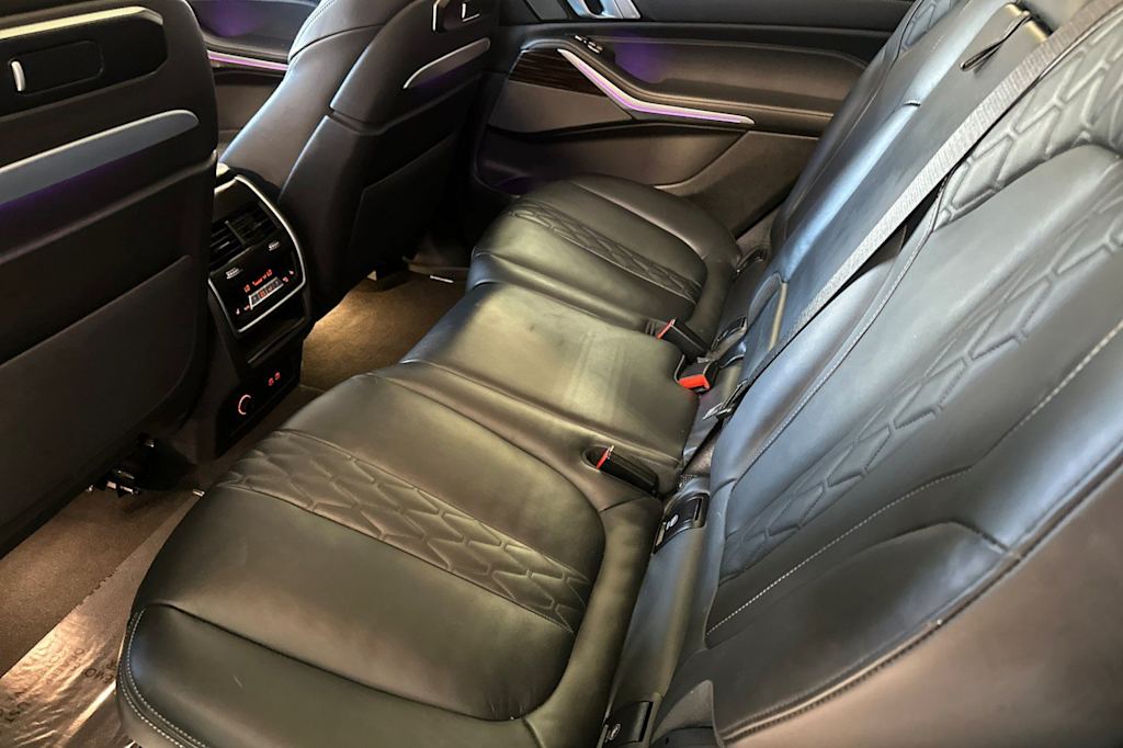 Thumbnail: 2025 BMW X7 - 10