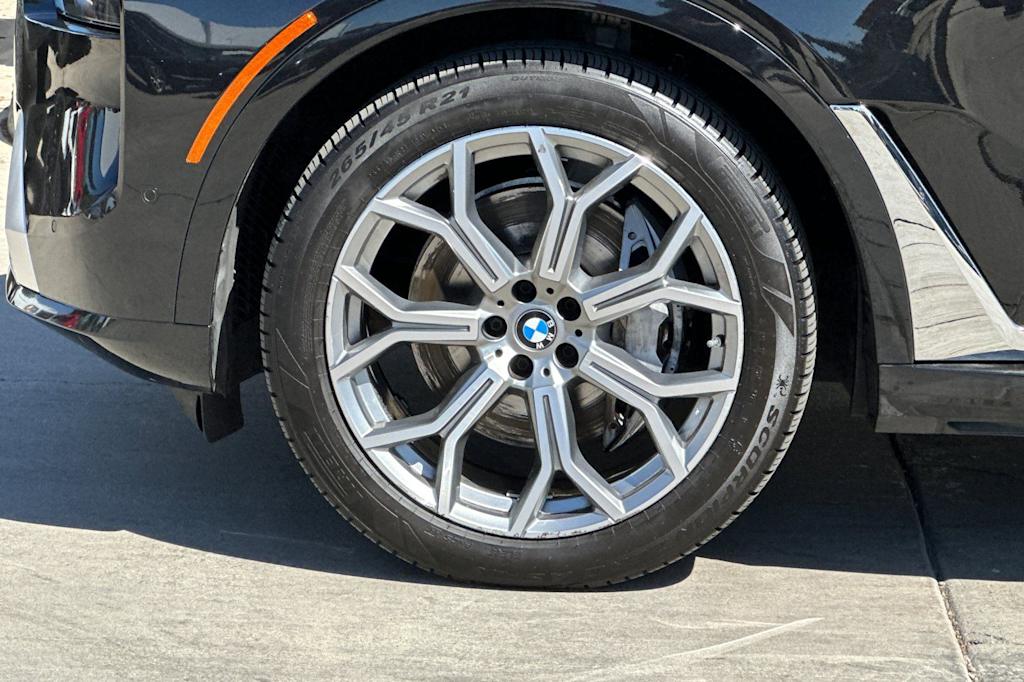 Thumbnail: 2025 BMW X7 - 8