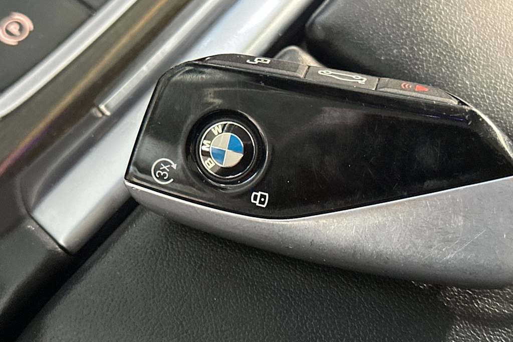 Thumbnail: 2025 BMW X7 - 15