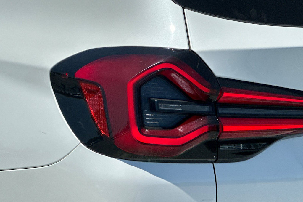 Thumbnail: 2022 BMW X3 - 22