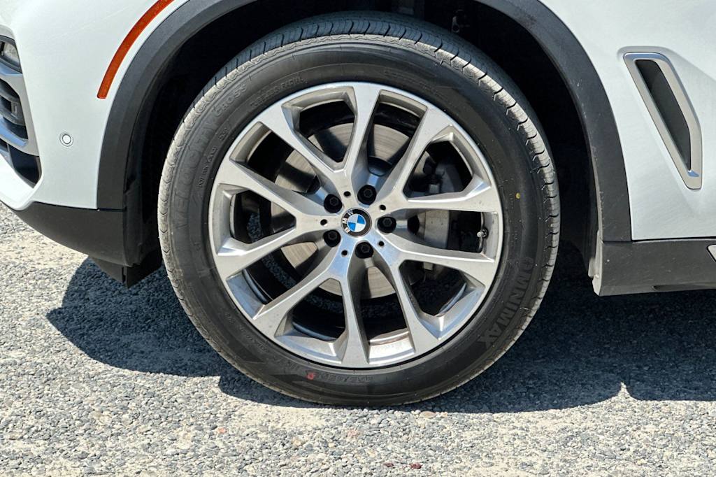 Thumbnail: 2020 BMW X5 - 8