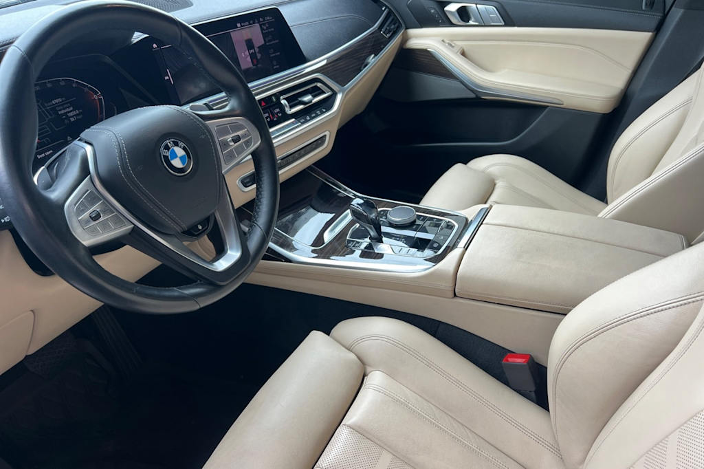 Thumbnail: 2021 BMW X7 - 9