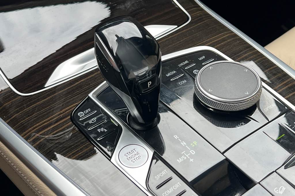 Thumbnail: 2021 BMW X7 - 14