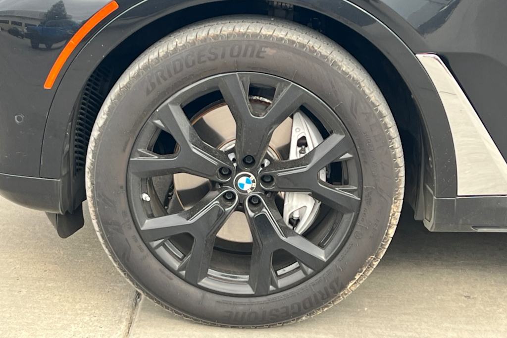 Thumbnail: 2021 BMW X7 - 8