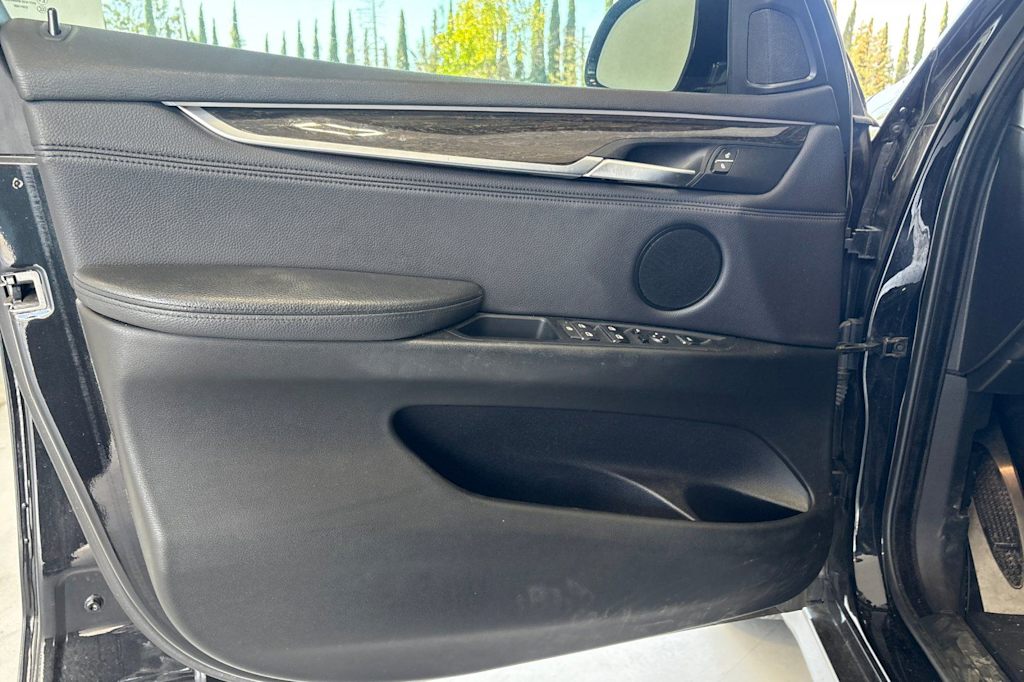 Thumbnail: 2016 BMW X5 - 21