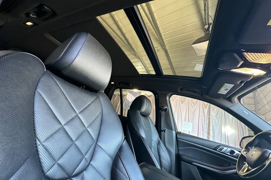 Thumbnail: 2023 BMW X5 - 10