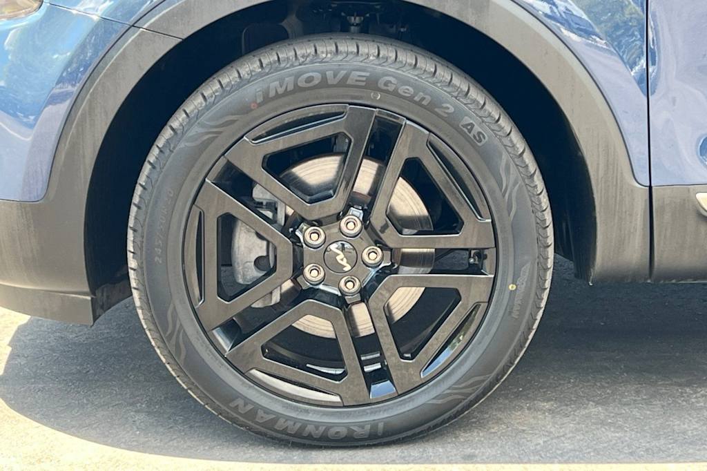 Thumbnail: 2023 Kia Telluride - 8