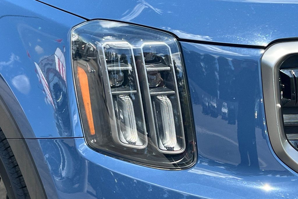 Thumbnail: 2023 Kia Telluride - 7
