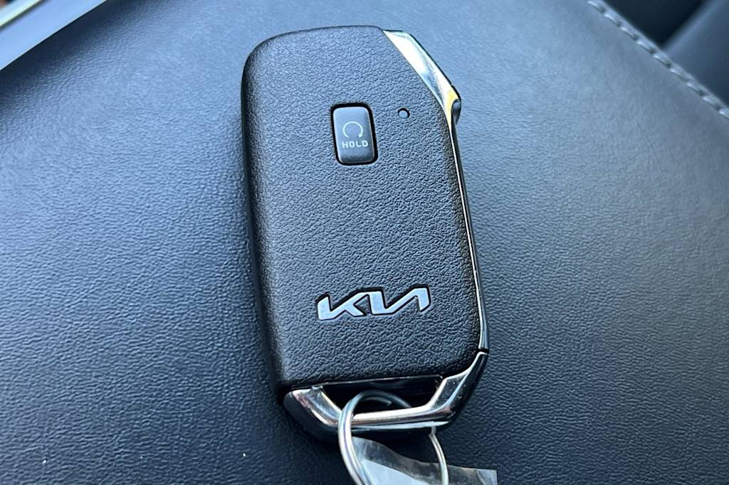 Thumbnail: 2022 Kia Telluride - 17