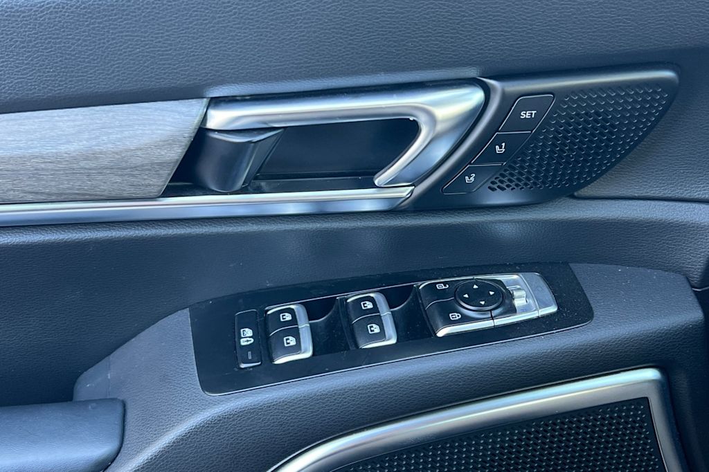 Thumbnail: 2022 Kia Telluride - 23