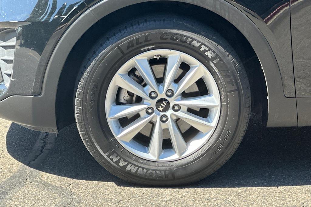 Thumbnail: 2020 Kia Sorento - 8