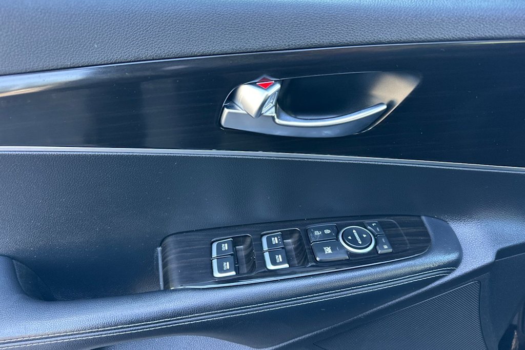 Thumbnail: 2020 Kia Sorento - 21