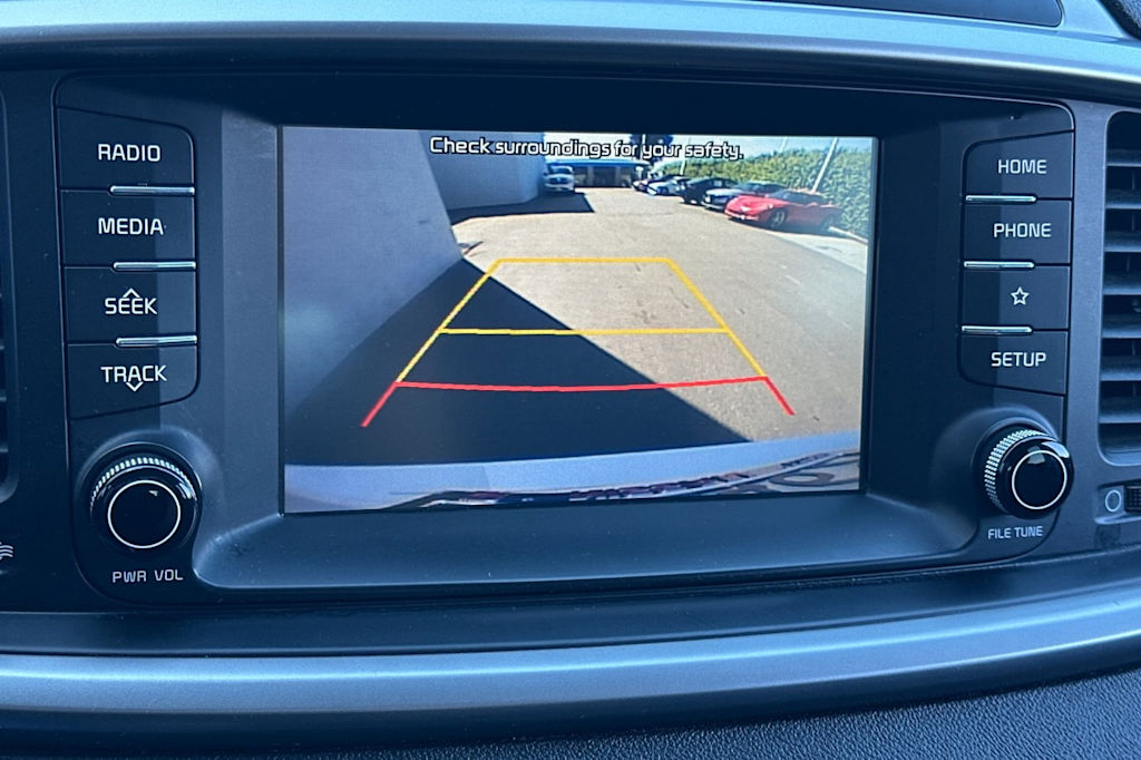 2019 Kia Sorento LX 25