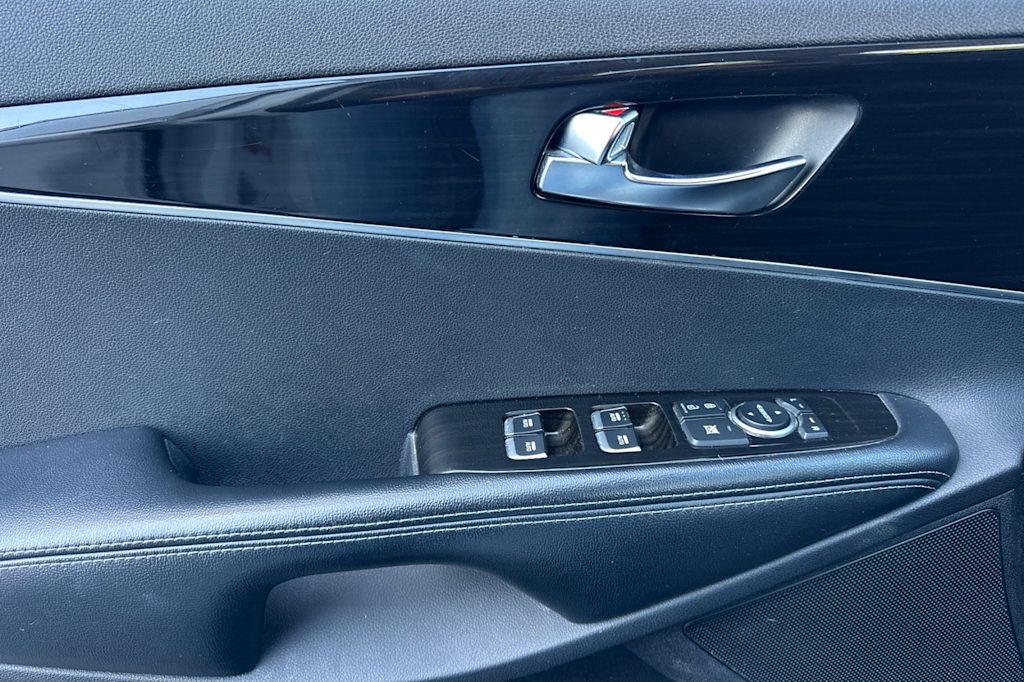 2019 Kia Sorento LX 23