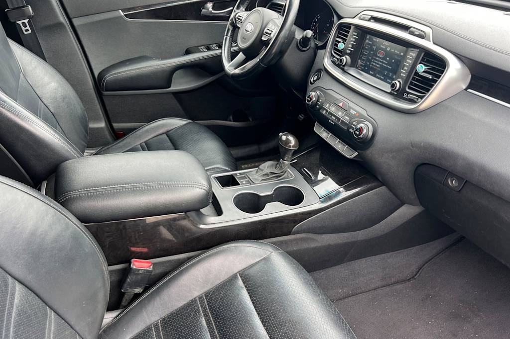 Thumbnail: 2018 Kia Sorento - 13