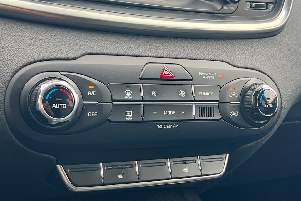 Thumbnail: 2018 Kia Sorento - 27