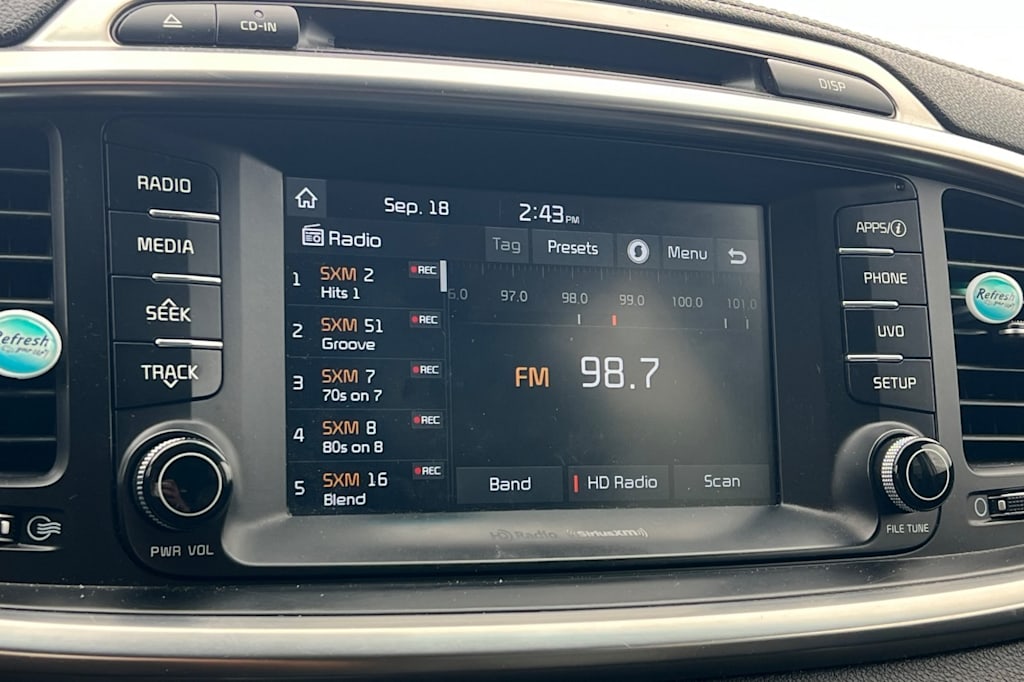 Thumbnail: 2018 Kia Sorento - 14