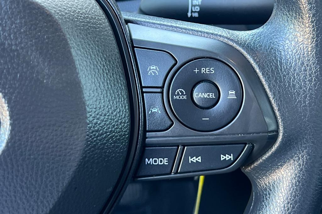 Thumbnail: 2025 Toyota Corolla - 28