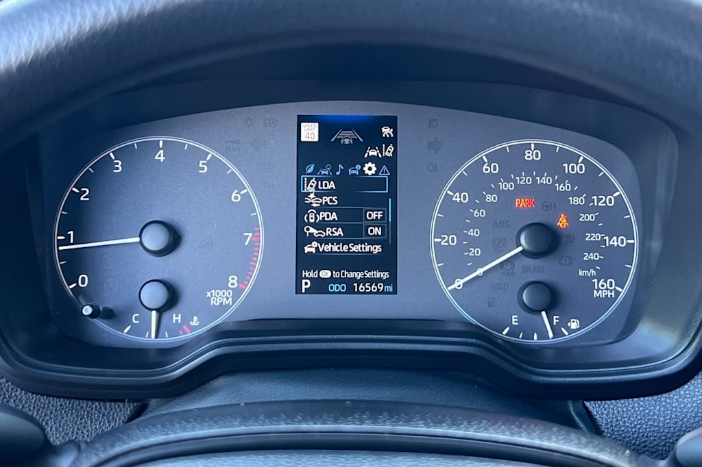 Thumbnail: 2025 Toyota Corolla - 30