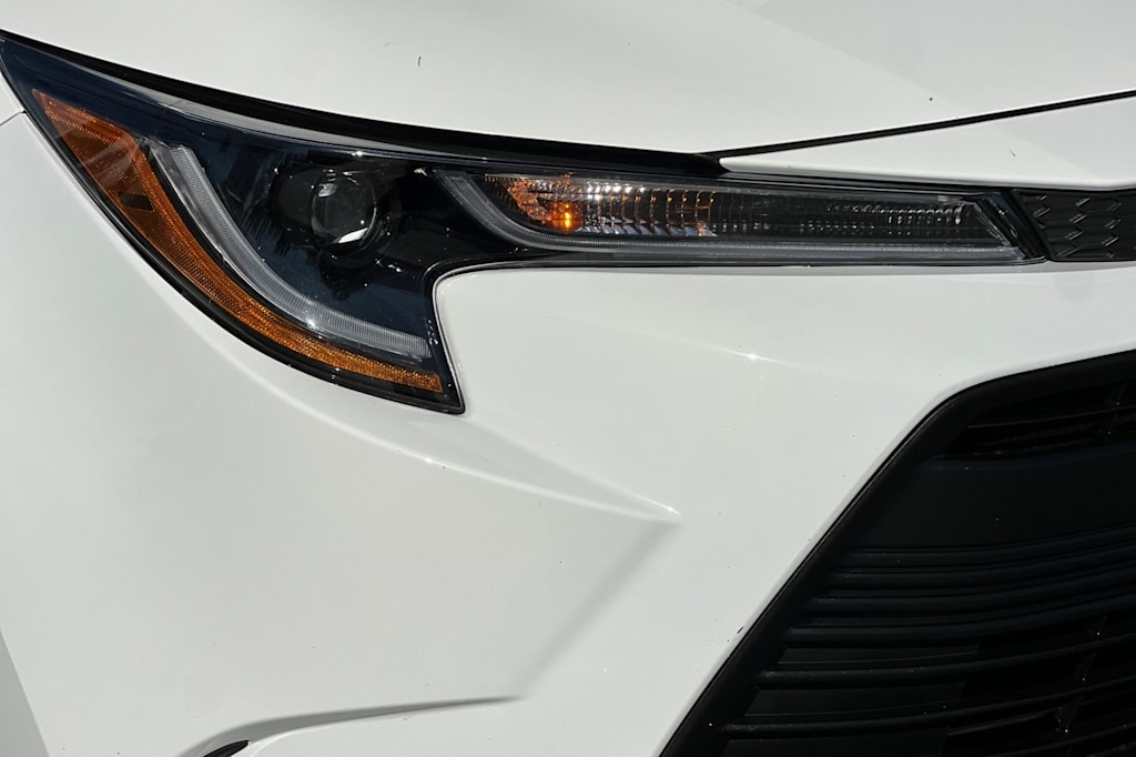 Thumbnail: 2025 Toyota Corolla - 32