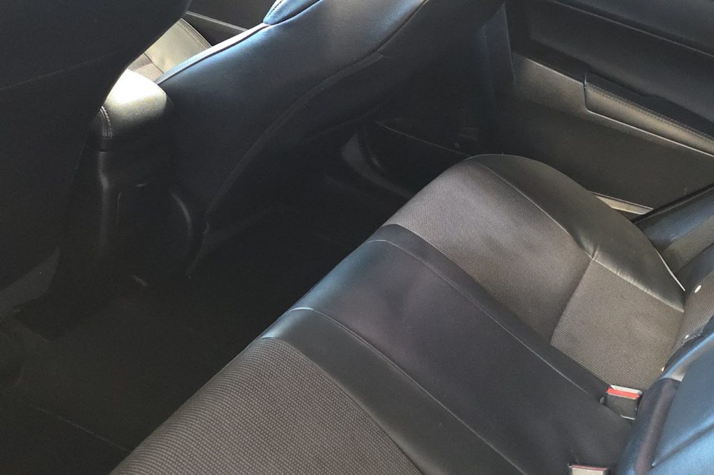 Thumbnail: 2016 Toyota Corolla - 10