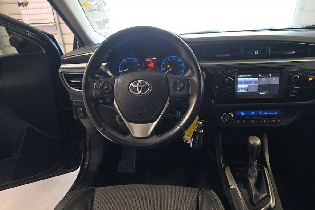 Thumbnail: 2016 Toyota Corolla - 11
