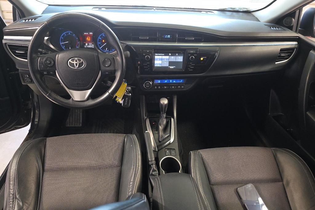 Thumbnail: 2016 Toyota Corolla - 2