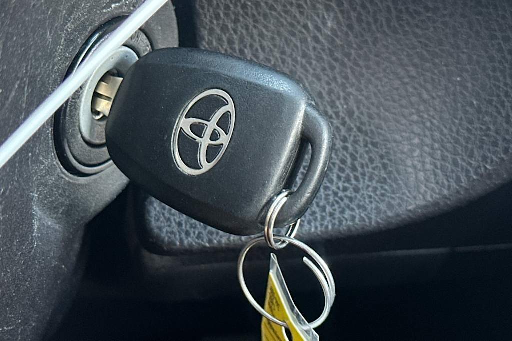 Thumbnail: 2016 Toyota Corolla - 15