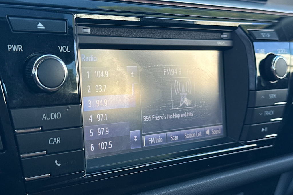 Thumbnail: 2016 Toyota Corolla - 12