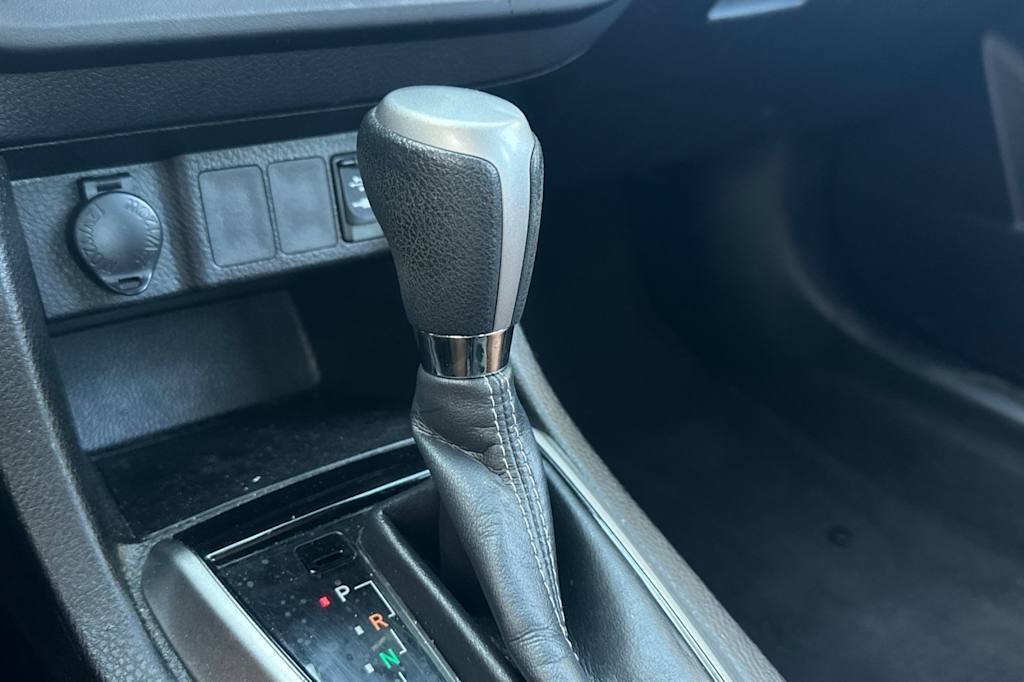 Thumbnail: 2016 Toyota Corolla - 13