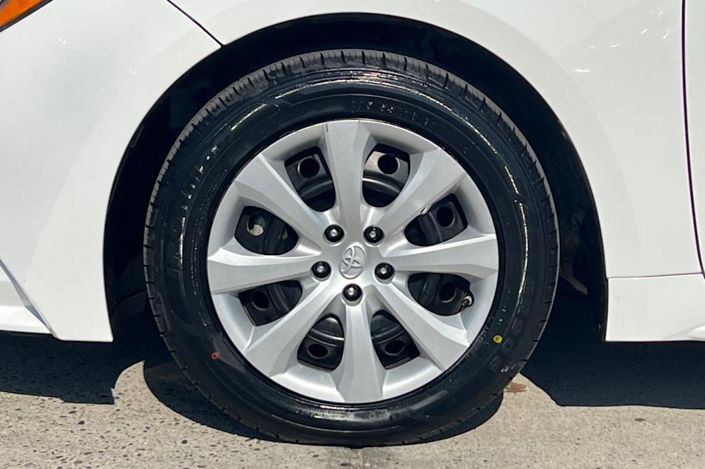 Thumbnail: 2021 Toyota Corolla - 8