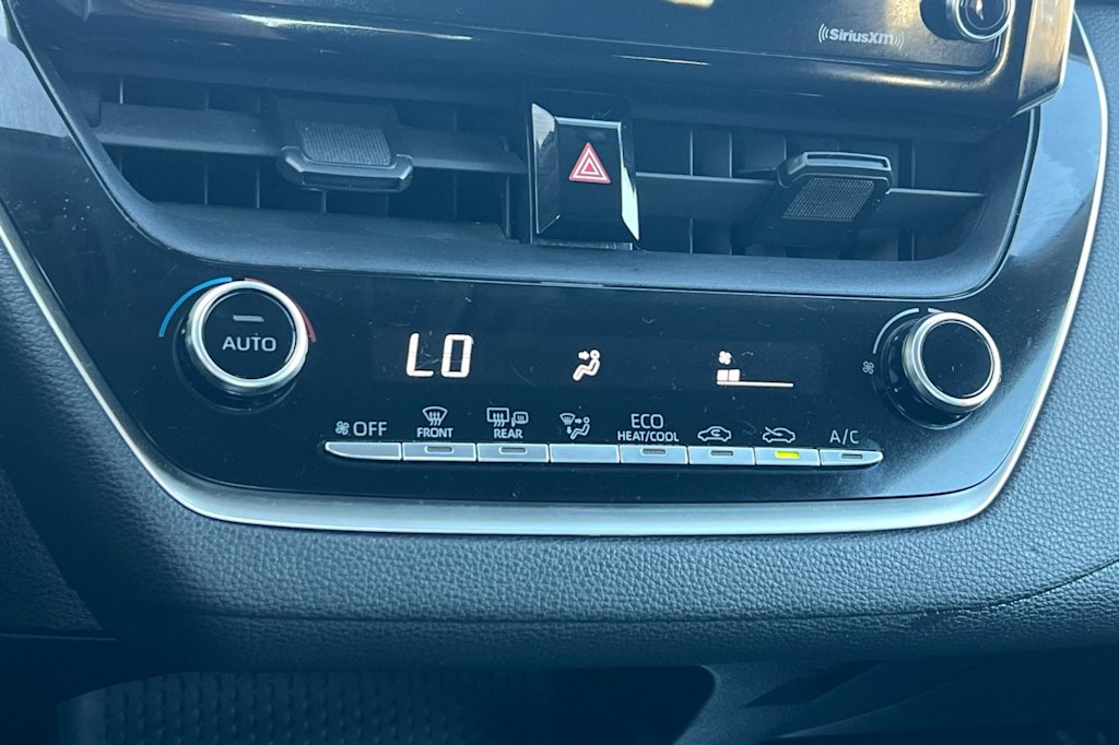 Thumbnail: 2021 Toyota Corolla - 27