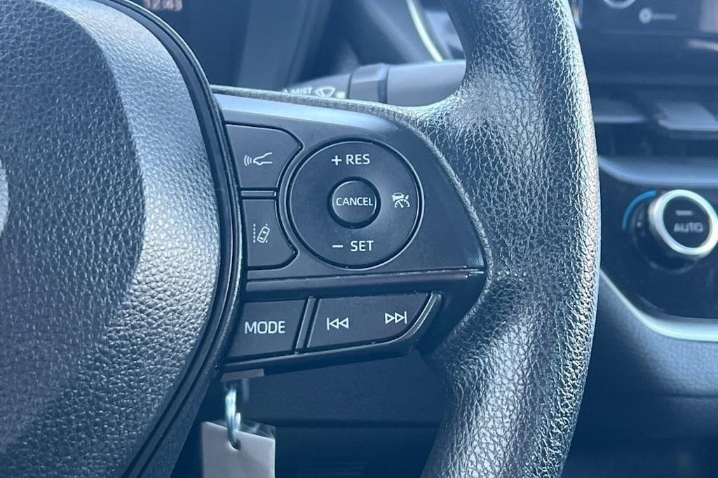 Thumbnail: 2021 Toyota Corolla - 29