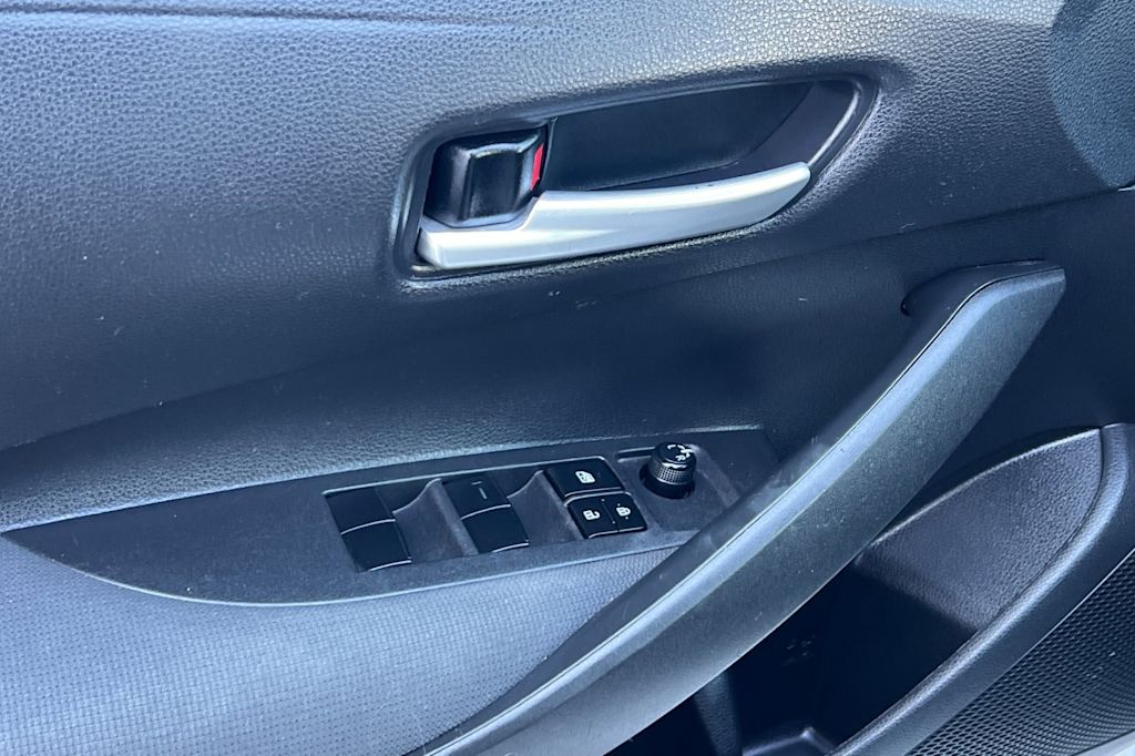 Thumbnail: 2021 Toyota Corolla - 21