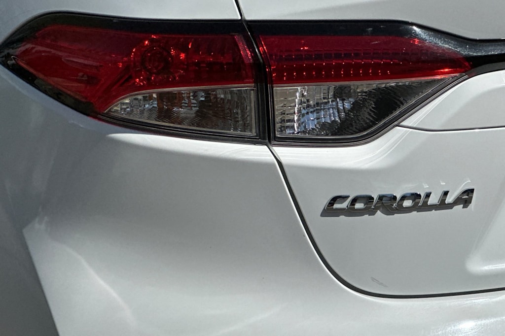 Thumbnail: 2020 Toyota Corolla - 32